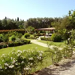 Dallas Apart Otel Svoronata