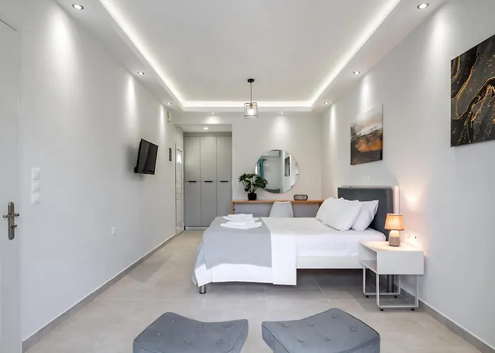 Dallas Aparthotel Svoronata