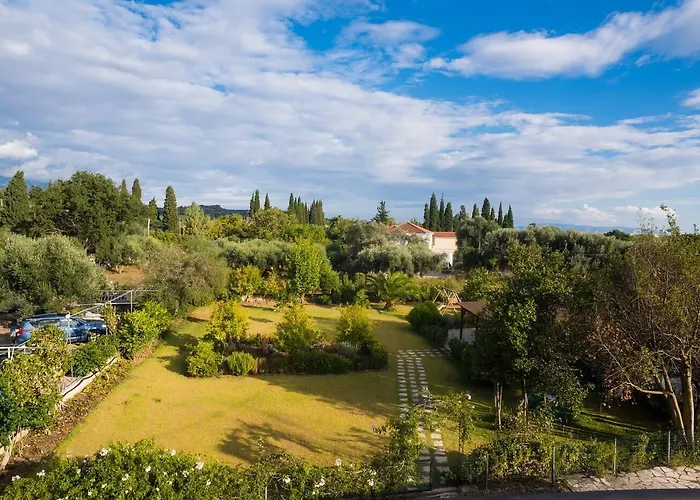 Aparthotel Dallas Svoronata