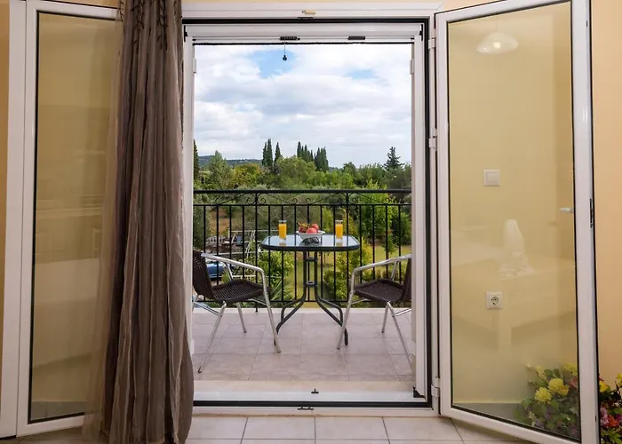 Dallas Aparthotel Svoronata