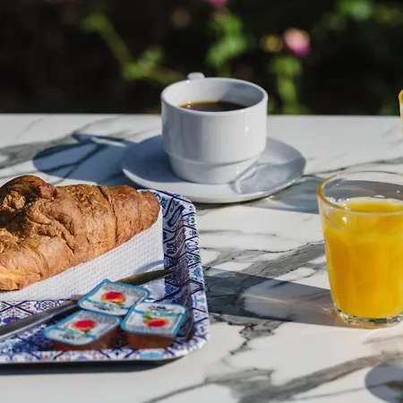 Dallas Apartahotel 2*